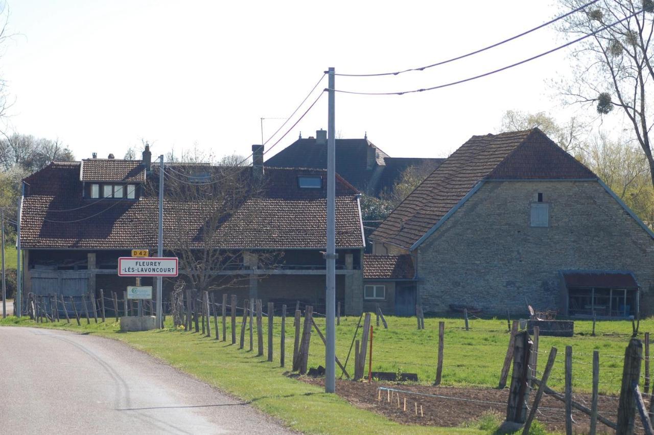 Chambre D'Hotes Juste-Confortable Fleurey-les-Lavoncourt Exteriör bild