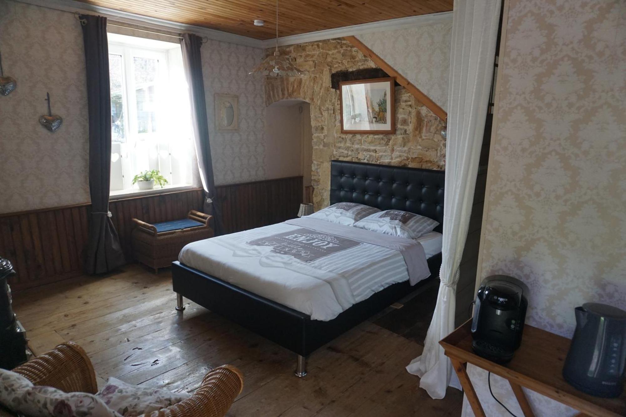 Chambre D'Hotes Juste-Confortable Fleurey-les-Lavoncourt Exteriör bild