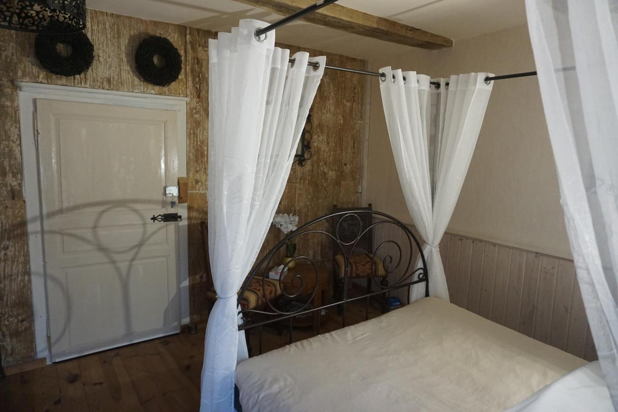 Chambre D'Hotes Juste-Confortable Fleurey-les-Lavoncourt Exteriör bild
